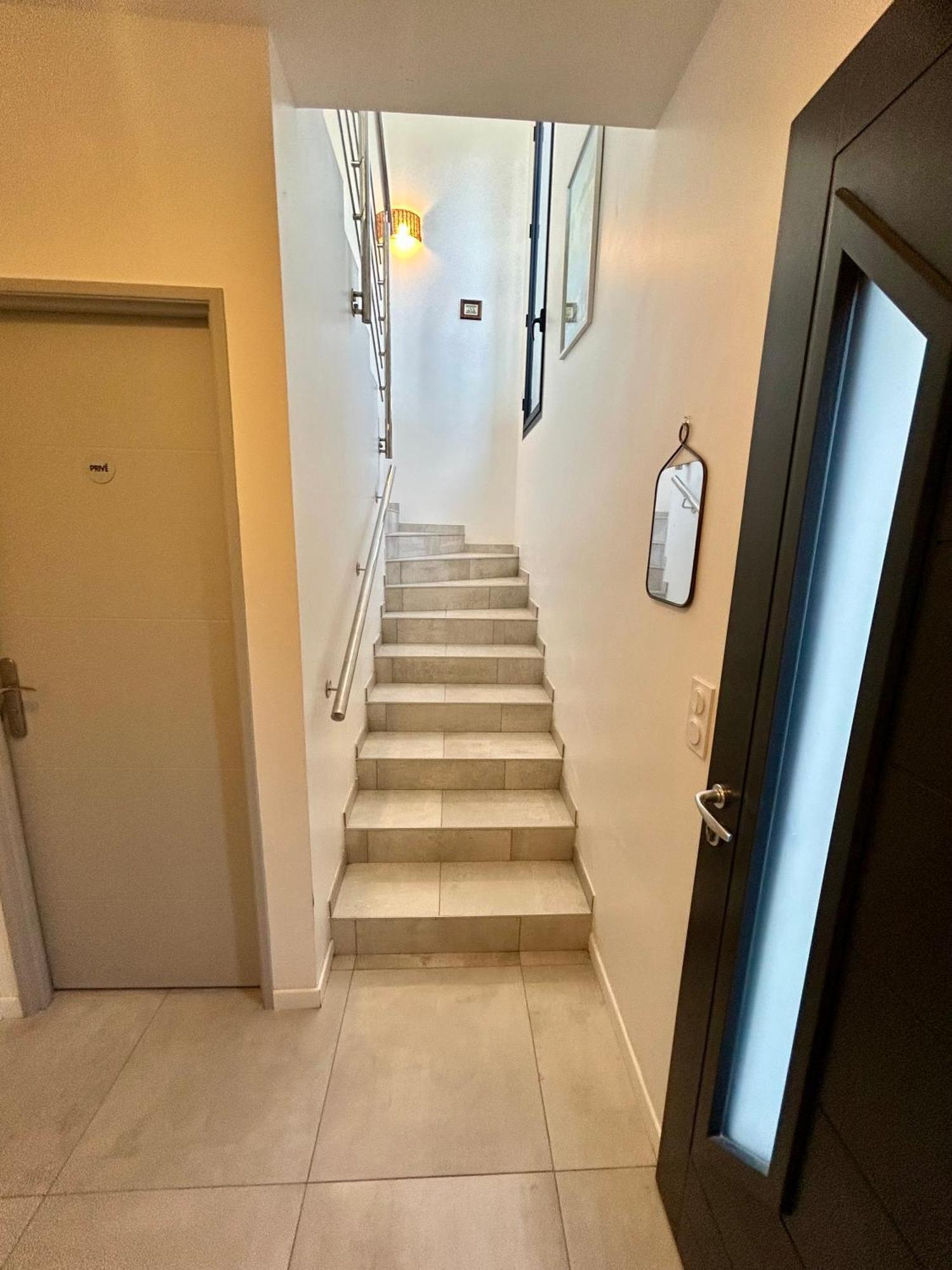 Appartement Luxe Le Levant Hyères Exteriér fotografie