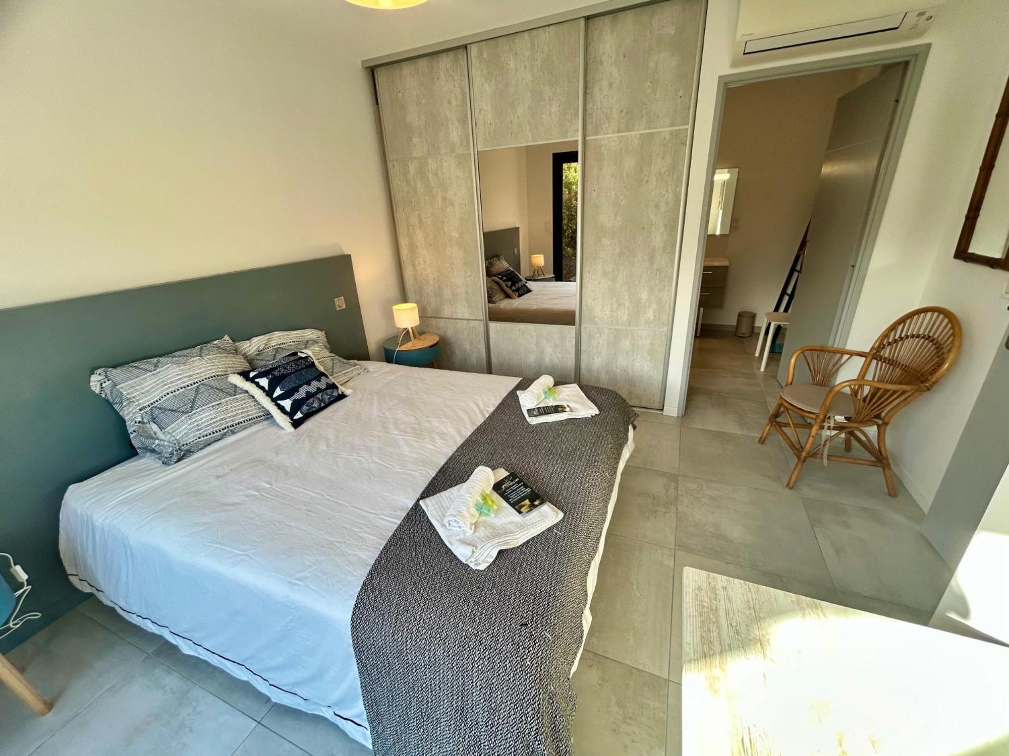Appartement Luxe Le Levant Hyères Exteriér fotografie