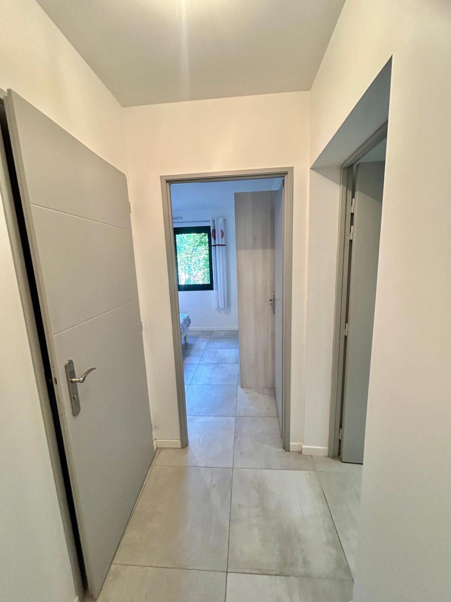 Appartement Luxe Le Levant Hyères Exteriér fotografie